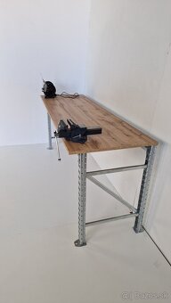 Ponk pracovný stôl. - 2