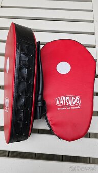 Lapy boxovacie "Katsudo" plastel - predĺžené/červené - 2