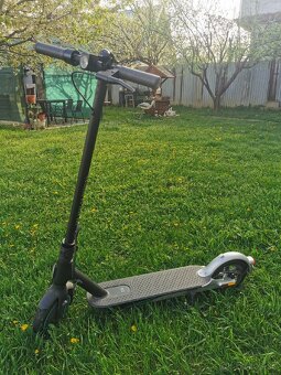 Elektrická koloběžka xiaomi pro 2 Mercedes F1 team edition - 2