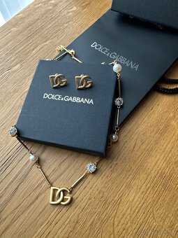 Nová nenosena sada náušníc a nahrdelnika D&G - 2