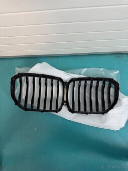 Predna maska BMW x5 2019-2023 pekny stav - 2