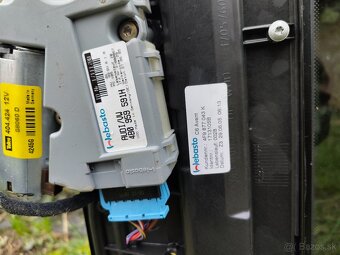 Strešné okno Audi A6 C6 4F Avant - 2