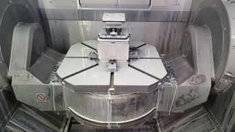 Hermle AG C 30 U Dynamic - Obráběcí centrum Vertikální - 2