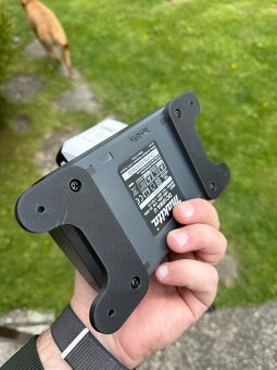 Držiak na Makita nabíjačku – nový aj starší model - 2