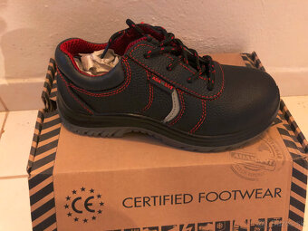 Pracovná obuv - 2