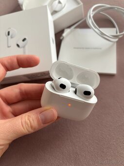 Slúchadlá Apple AirPods 2022 - 2