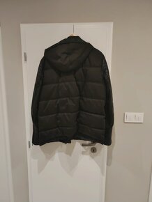 Zimná bunda čierna s poškodením - 2