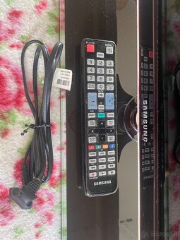 SAMSUNG 80cm TV - 2