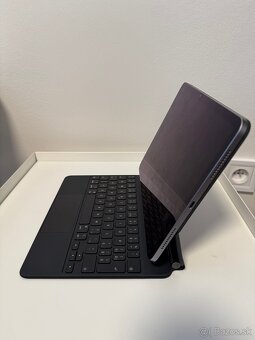 iPad Air M2 128GB + Apple Magic Keyboard - 2