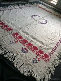 Veľký starý svadobný obrus - 100 ročný 150x220 cm - 2