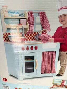 Le toy van - detská zdobená kuchynka PC 199 eur - 2