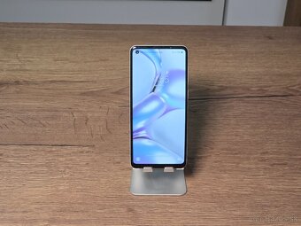 Samsung galaxy A21s biely 32gb pekny stav - 2