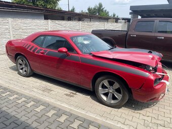 Dodge Challenger 3.6 2016 novy model - 2