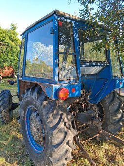 traktor 5745 - 2
