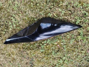 Podsedlový plast pravý Yamaha FZ6 - 2