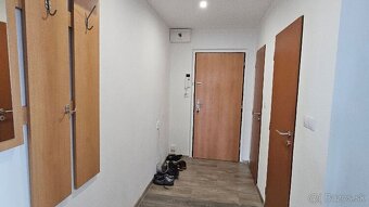 Prievidza/ Prenájom 3+1, 66 m2, Lúčna - Žabník / PRÍJEMNÝ - 2