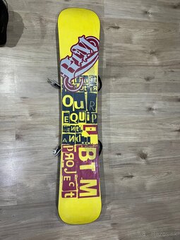 Snowboard + vybavenie - 2