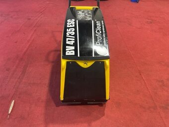 Stroj na čistenie eskalátorov a travelátorov - 2