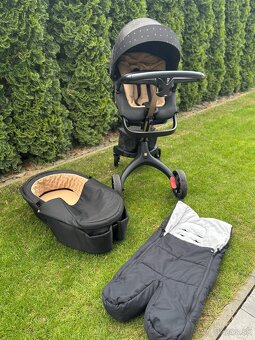 2-kombinácia kočíka STOKKE Xplory X Gold/Black - Signature B - 2