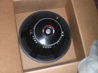 18" raz hrané / nové 600W, 8 Ohm B&C Speakers 18PS76 - 2