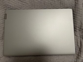 Lenovo 330s-15ikb 15.6 fullhd ips/8250u/amd 535/8/250+1000 - 2