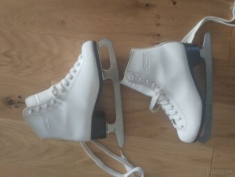 Dievcenske korcule c.35 - 2