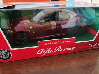 Alfa Romeo Giulia GTA 1:18 - 2