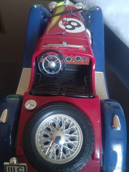 Predam  2ks Mercedes   Burago1:18 - 2