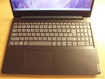 Notebook Lenovo IdeaPad S145 -VÝBORNÝ STAV - 2