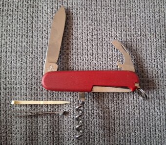 Victorinox Officier Swiss nôž - 2