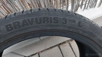 Predam 2 ks pneu barum bravuris3 225/40r18 - 2