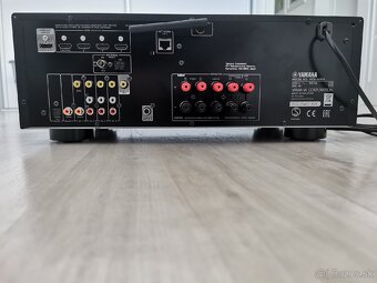 Yamaha HTR-4069 - 2