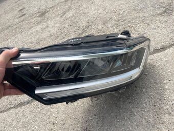 Predam vystuhu blatníky svetla vw T Roc - 2