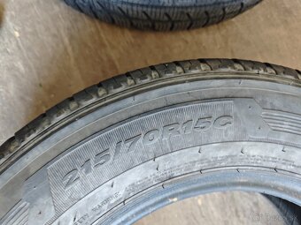 215/70R15c - 2
