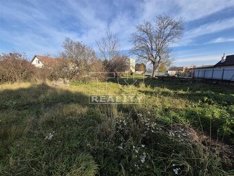 Pozemok na predaj v obci Návojovce 1000m2 - 2