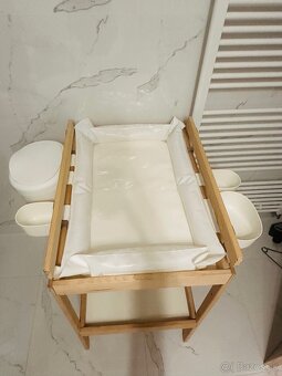 Prebaľovací pult s príslušenstvom - 2