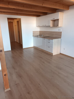 Prenájom 2 - izbového mezonetového bytu Bytčická ulica - 2