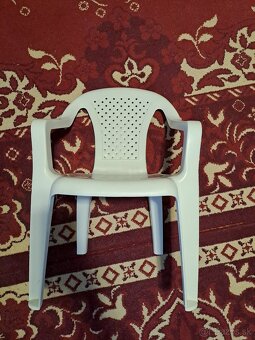 Detská plastová stolička - 2
