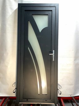 Hliníkové vchodové dvere - 2