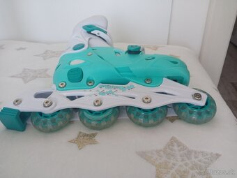 KOLIESKOVÉ KORČULE - 2