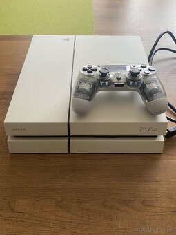 PlayStation 4 - 2