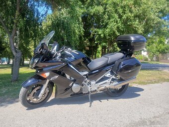 Yamaha FJR 1300 - 2