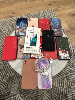 Apple iPhone XR 64gb - 2
