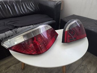 BMW E60 ZADNÉ SVETLÁ - 2