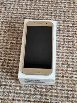 Samsung Galaxy A3 16GB - 2