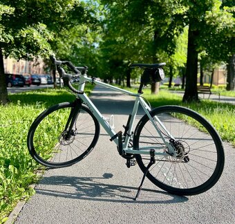 Cestný bicykel RC120 s kotúčovými brzdami sivý - 2
