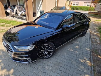 Audi A8 Long 3.0 V6 TFSIe quattro A/T 340k S-line (hybrid) - 2