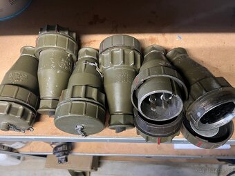 Vojenské zástrčky - 2