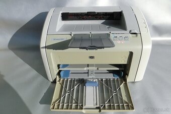 Laserová tlačiareň HP LaserJet 1020 . - 2