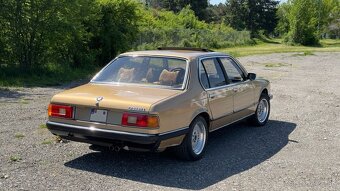 BMW E23 735i - 2